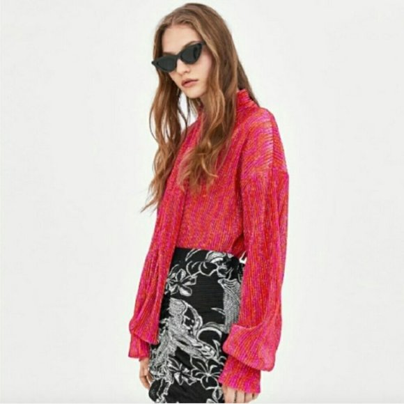 Zara Trafaluc Shimmer Metallic Crinkle Blouse in Deep Pink Size S - Picture 3 of 15